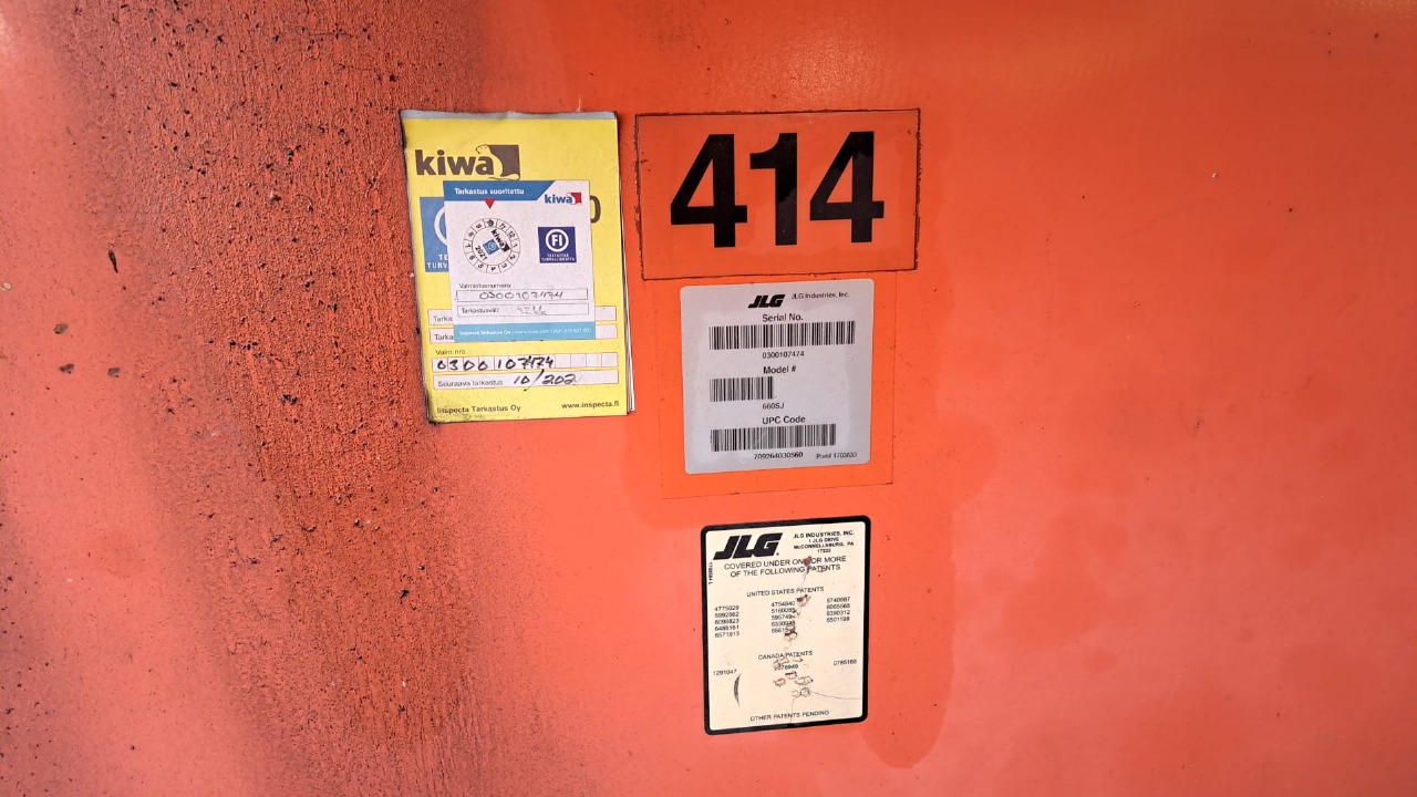 Sold - Articulated Boom Lift - View 4